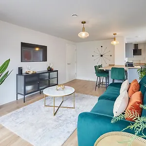 https://host-stay-apartment-4.yorkshirehotels.net